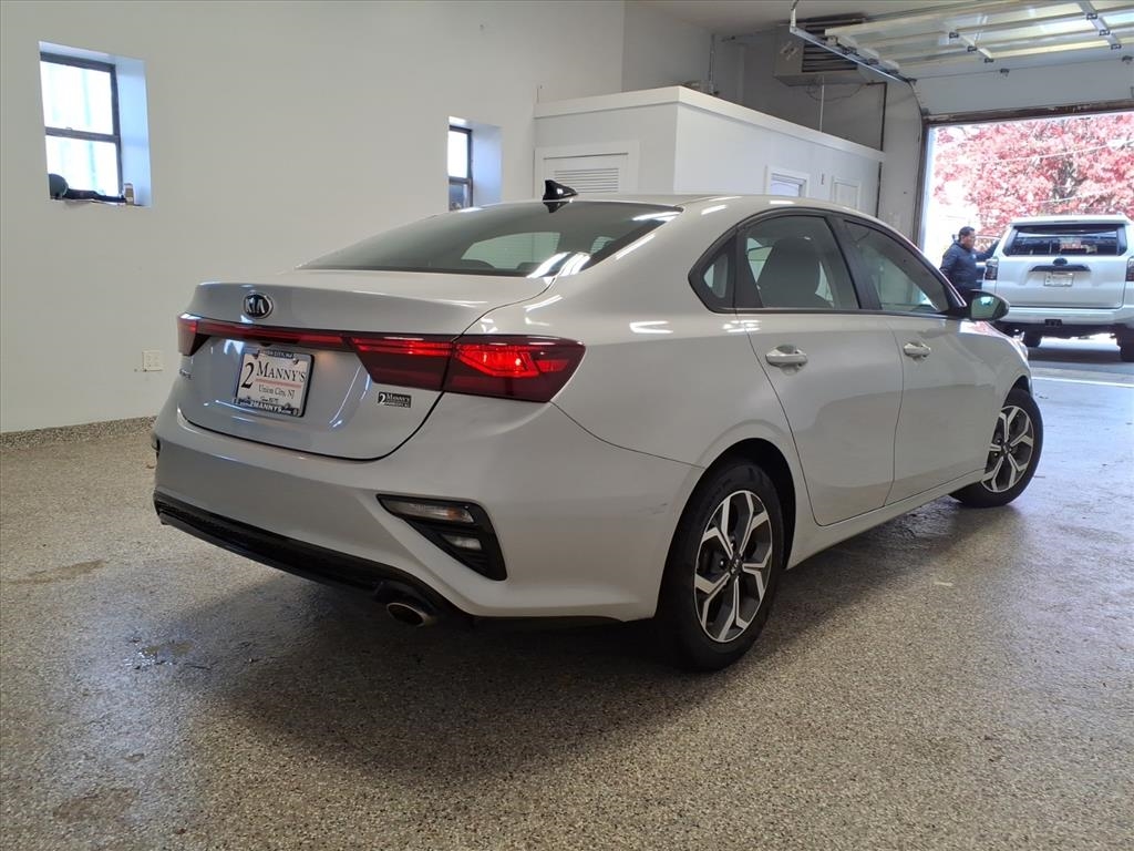 2021 Kia Forte FE LXS photo 4