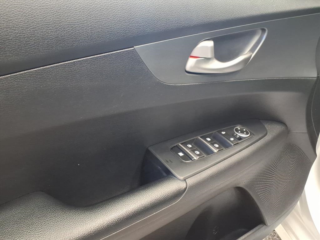 Kia Forte LXS IVT 2021