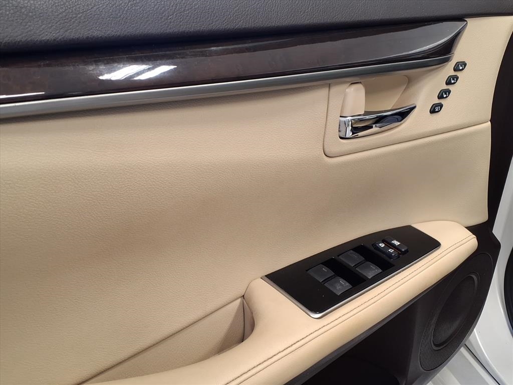 Lexus ES ES 350 FWD 2018