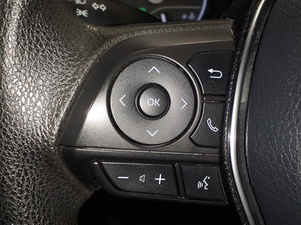 Toyota Camry Hybrid LE CVT (Natl) 2020