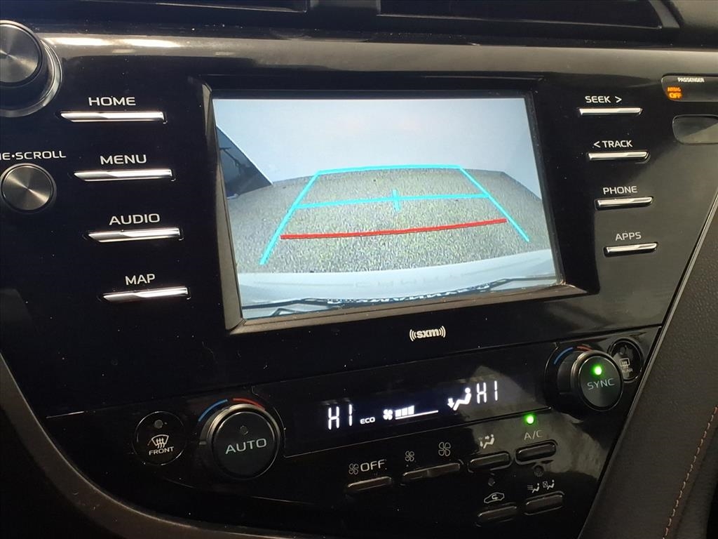 Toyota Camry Hybrid LE CVT (Natl) 2020