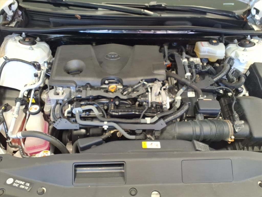 Toyota Camry Hybrid LE CVT (Natl) 2020