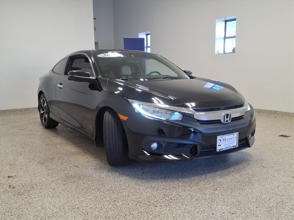 2016 Honda Civic Touring photo 2