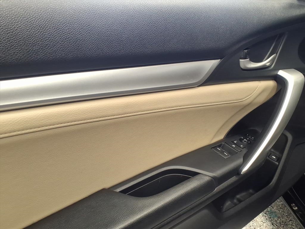 Honda Civic Coupe 2dr CVT Touring 2016