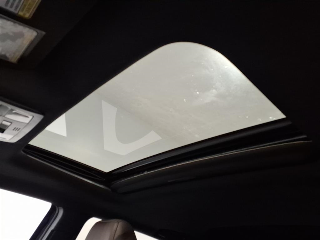 Toyota Tacoma Limited Double Cab 5' Bed V6 4x4 AT (Natl) 2017