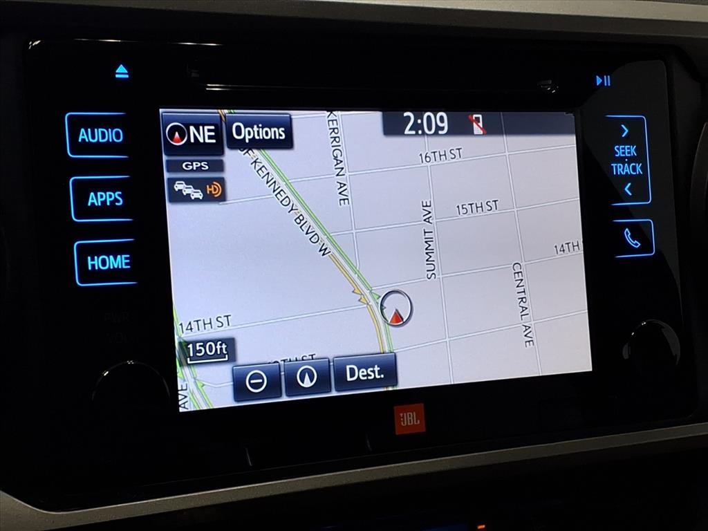 Toyota Tacoma Limited Double Cab 5' Bed V6 4x4 AT (Natl) 2017