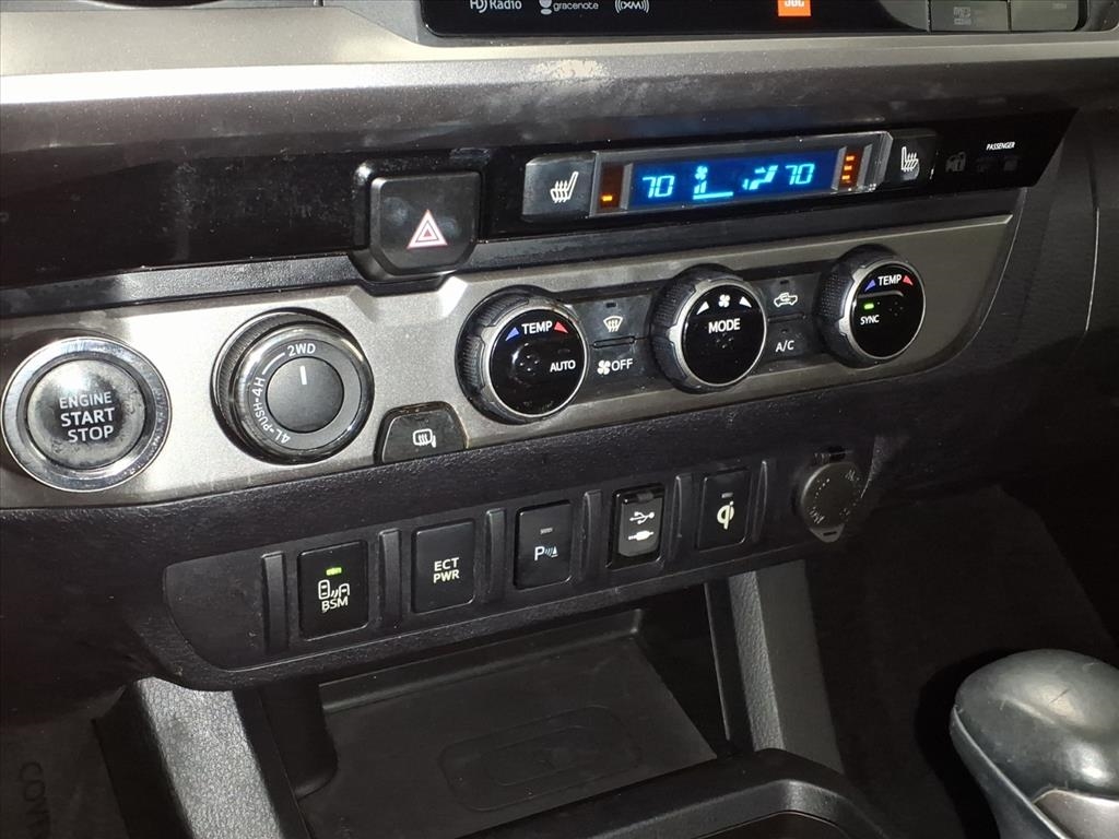 Toyota Tacoma Limited Double Cab 5' Bed V6 4x4 AT (Natl) 2017