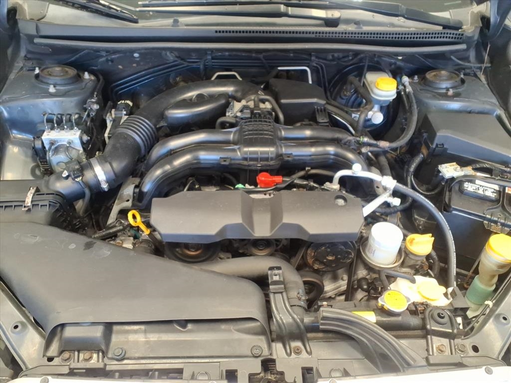 Subaru Impreza Wagon 5dr Auto 2.0i Premium 2012