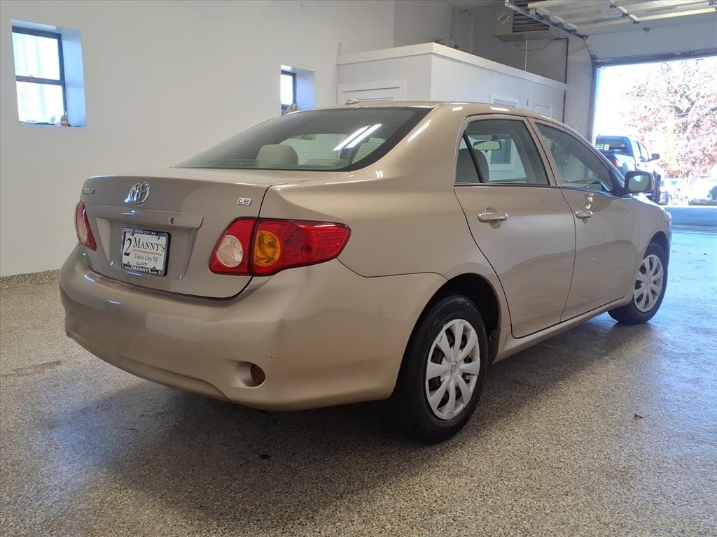 2009 Toyota Corolla photo 4