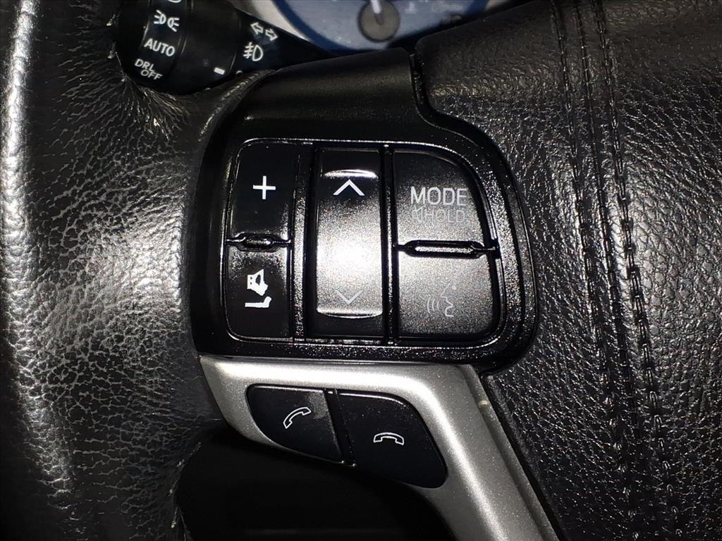 Toyota Sienna XLE Auto Access Seat FWD 7-Passenger (Natl) 2019