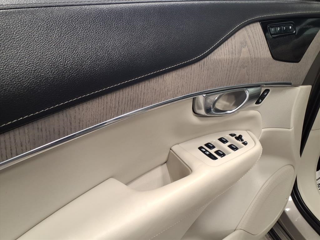 Volvo XC90 T6 AWD Inscription 7 Passenger 2020