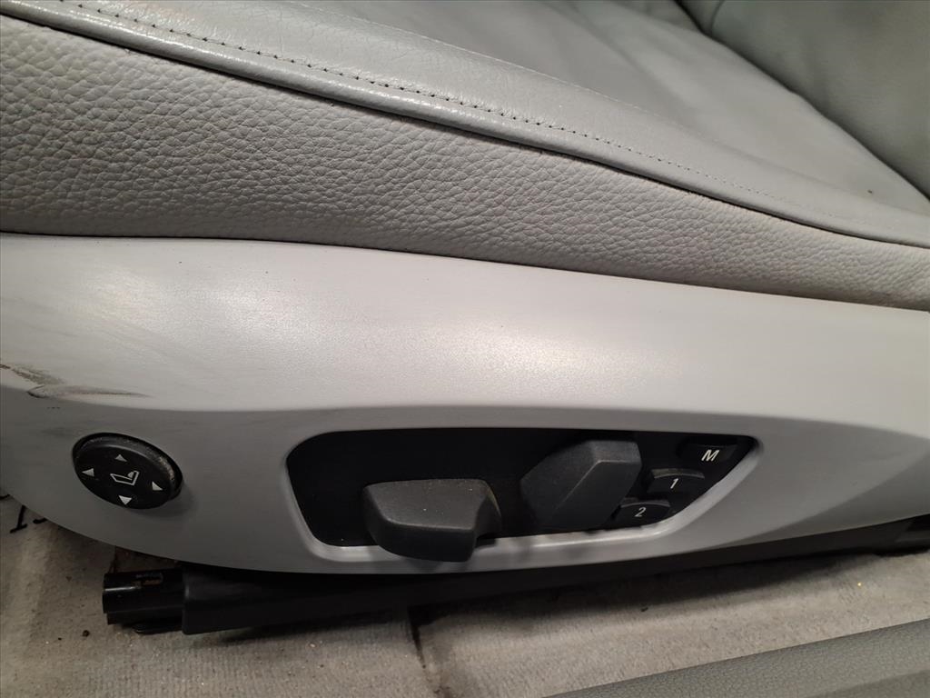 BMW 1 Series 2dr Conv 128i SULEV 2011