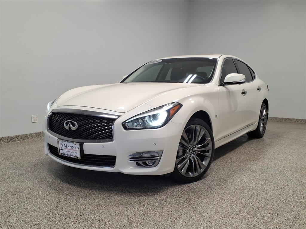 2019 Infiniti Q70 3.7 LUXE AWD
