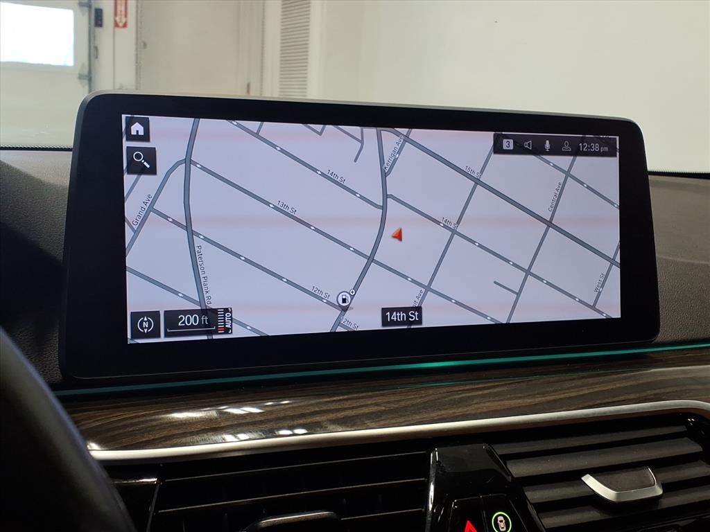 BMW 5 Series 530i xDrive Sedan 2021