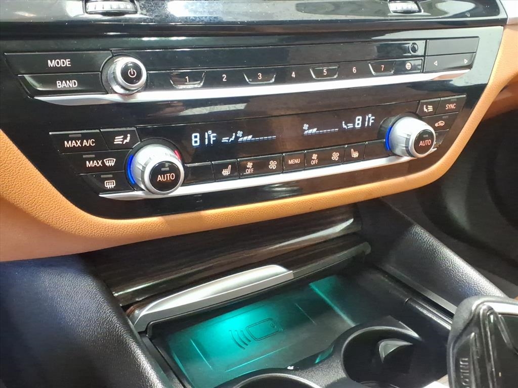 BMW 5 Series 530i xDrive Sedan 2021