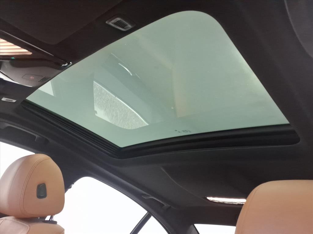 BMW 5 Series 530i xDrive Sedan 2021