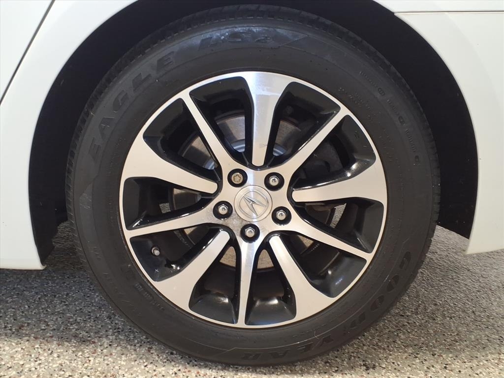 Acura TLX 4dr Sdn FWD 2015