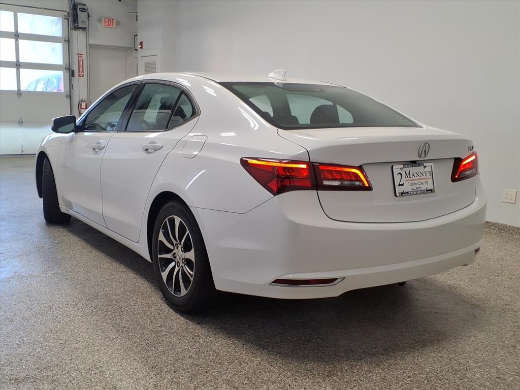 Acura TLX 4dr Sdn FWD 2015