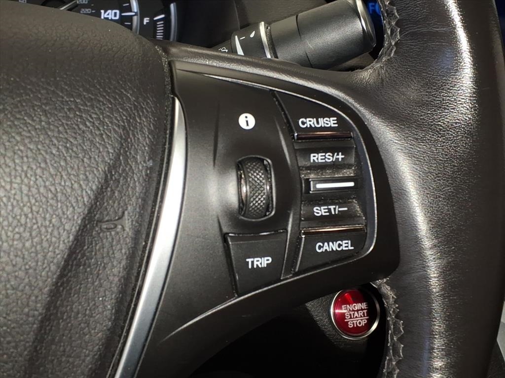 Acura TLX 4dr Sdn FWD 2015