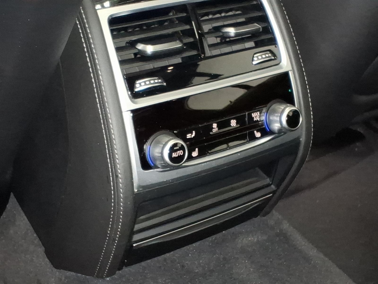 BMW 7 Series 750i xDrive Sedan 2019