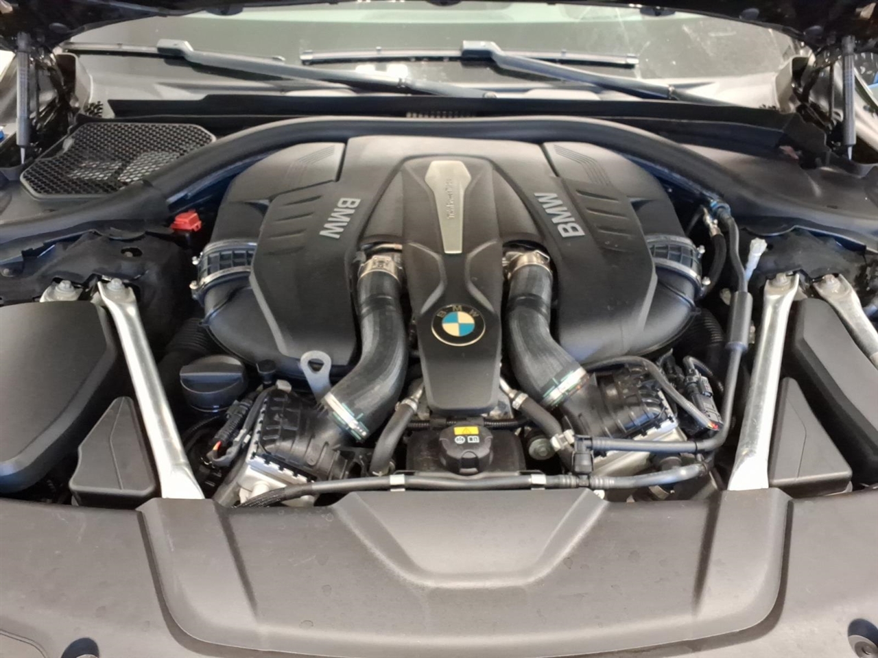 BMW 7 Series 750i xDrive Sedan 2019