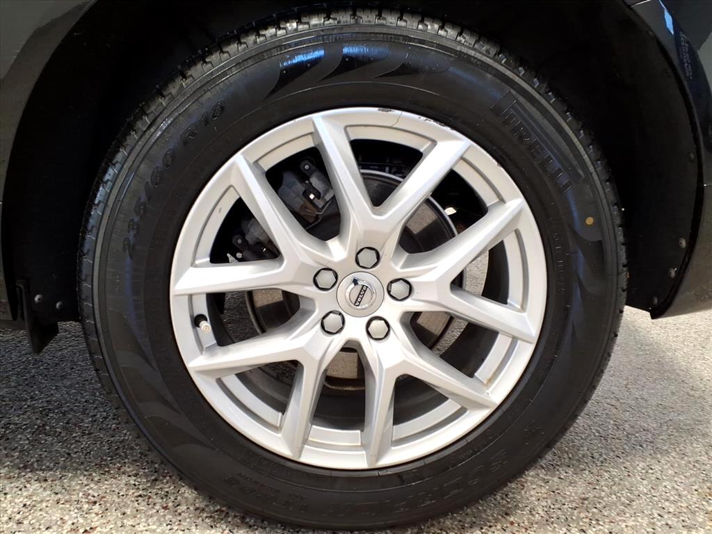 Volvo XC60 T5 AWD Momentum 2019