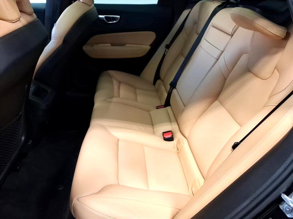 Volvo XC60 T5 AWD Momentum 2019