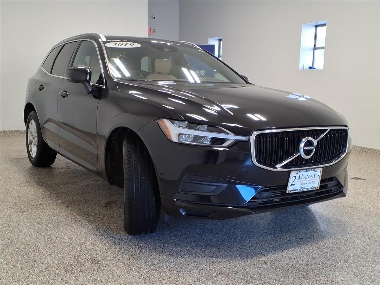 Volvo XC60 T5 AWD Momentum 2019