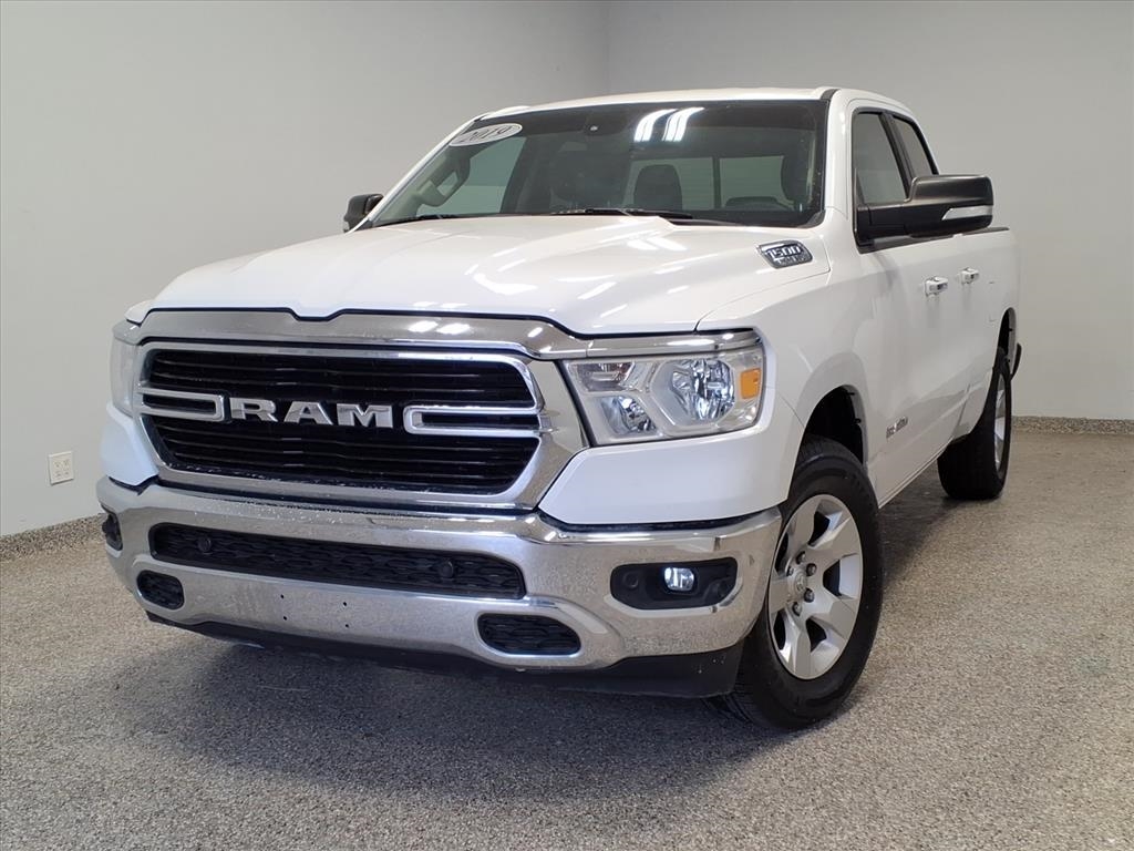 2019 RAM 1500 Big Horn/Lone Star 4x4 Quad Cab 6'4" Box
