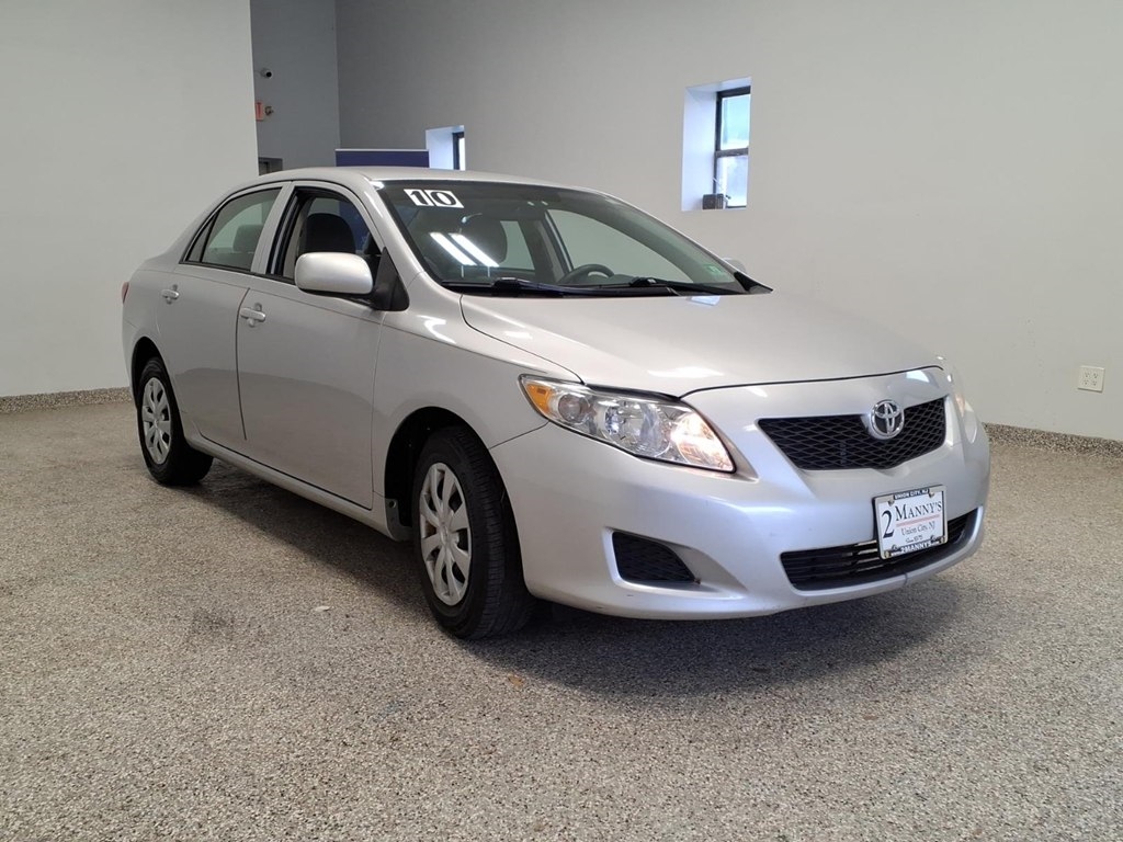 Toyota Corolla 4dr Sdn LE Auto 2010