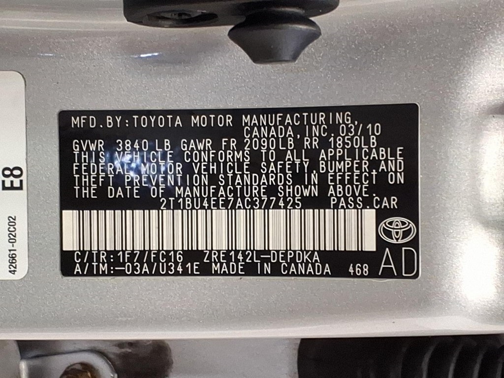 Toyota Corolla 4dr Sdn LE Auto 2010