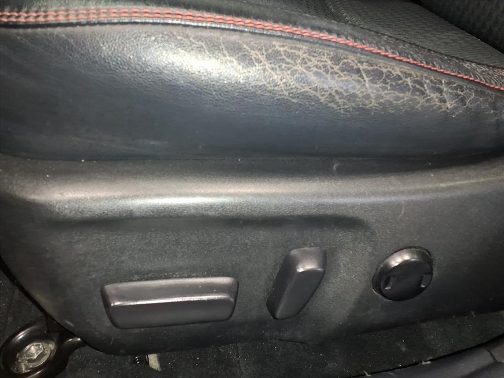 Toyota Camry 4dr Sdn I4 Auto SE (Natl) 2015