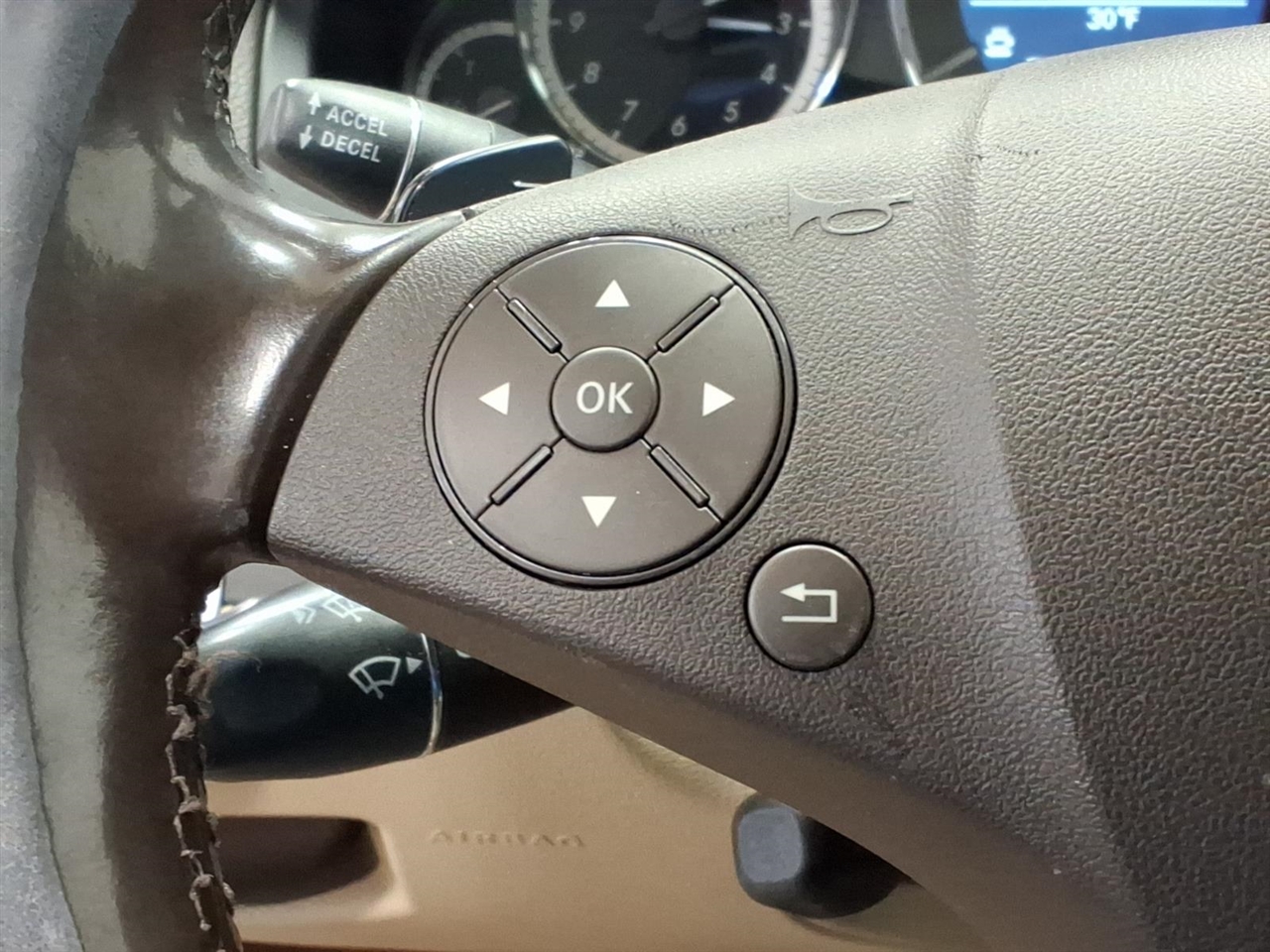 Mercedes-Benz E-Class 2dr Cabriolet E 350 RWD 2011