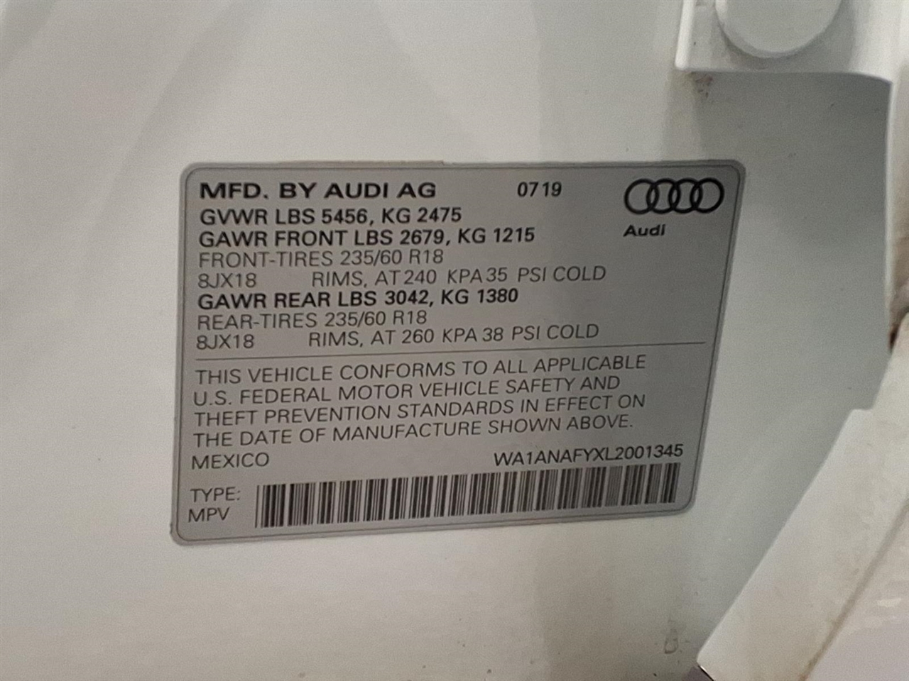 Audi Q5 Titanium Premium 4D SUV 2.0T 2020