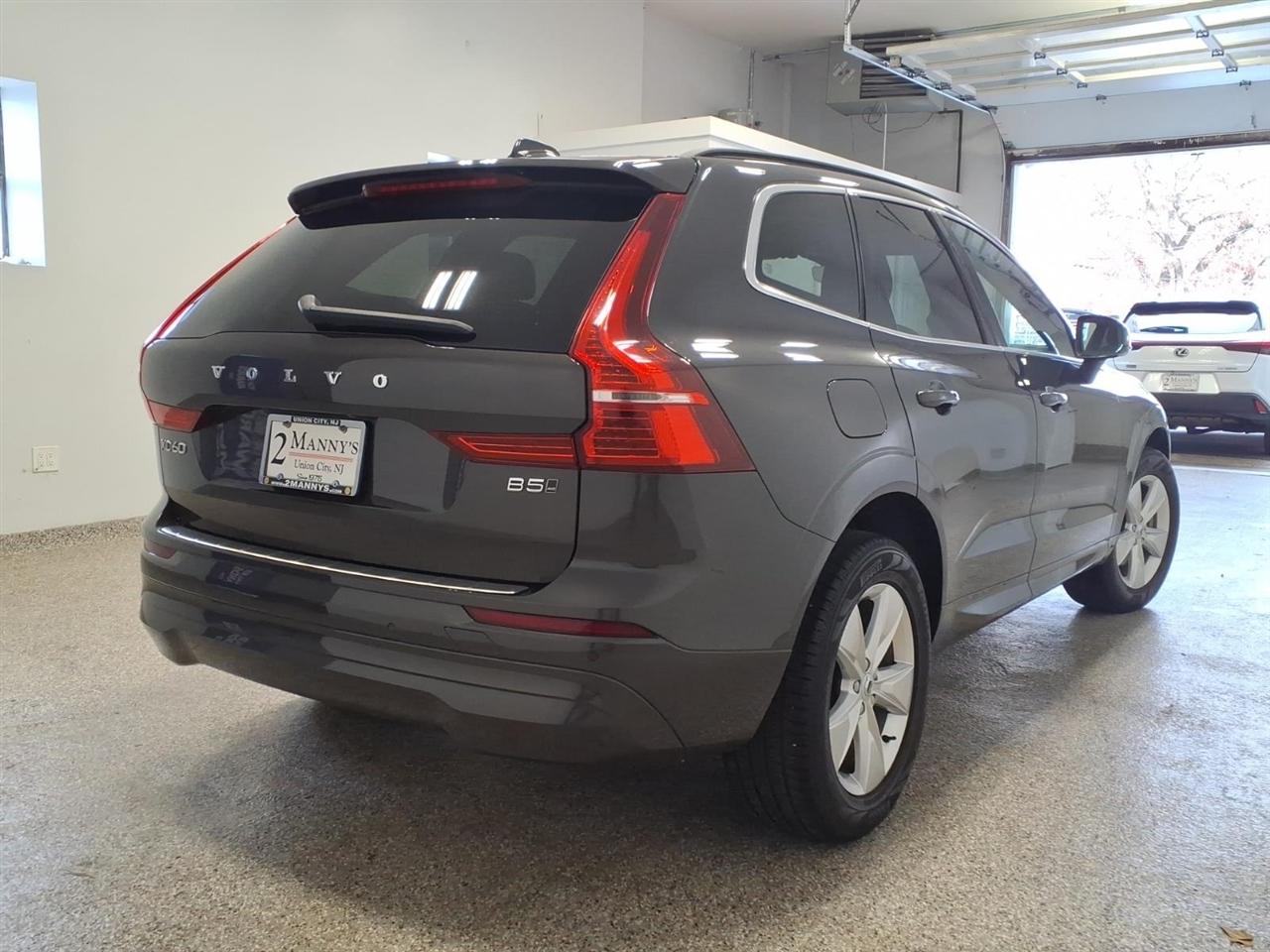 Volvo XC60 B5 AWD Momentum 2022