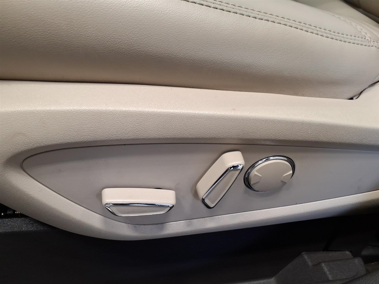 Lincoln Nautilus Reserve AWD 2019