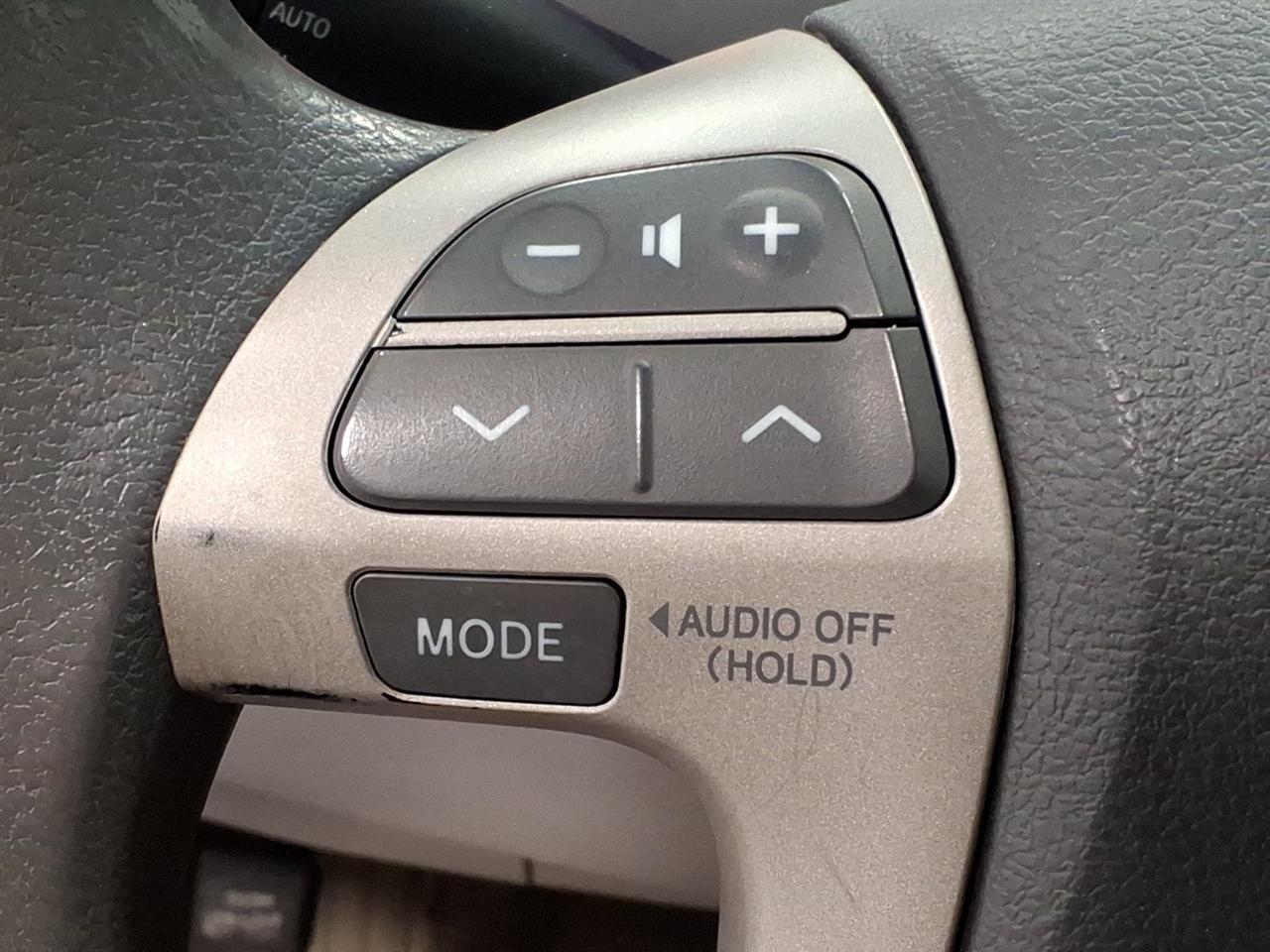 Toyota Camry LE (Natl) 2011