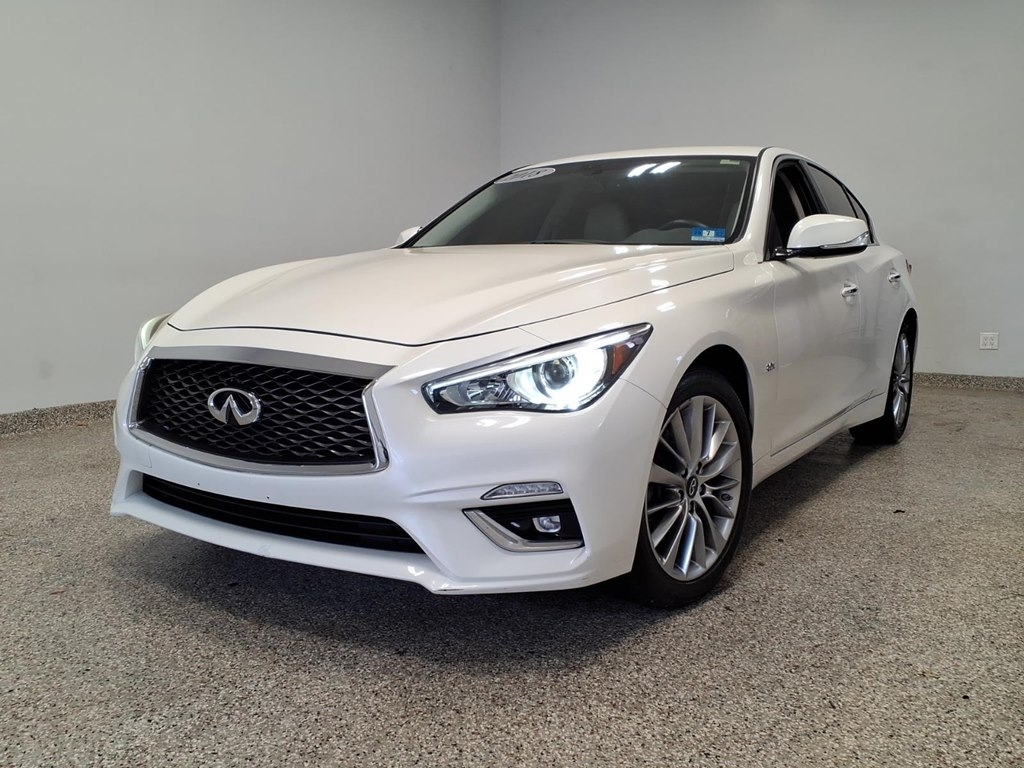 2018 Infiniti Q50 3.0t LUXE AWD