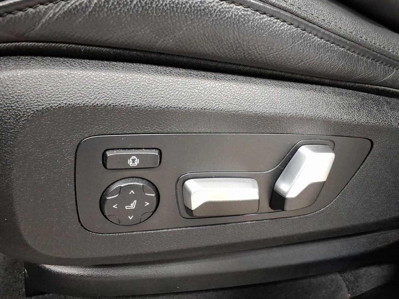 BMW X5 xDrive40i Sports Activity Vehicle 2021