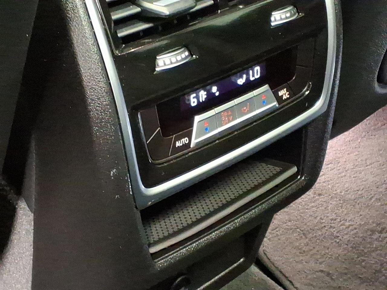 BMW X5 xDrive40i Sports Activity Vehicle 2021