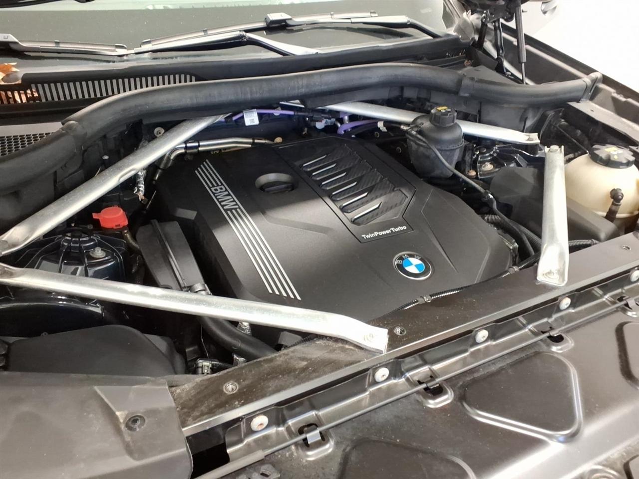 BMW X5 xDrive40i Sports Activity Vehicle 2021