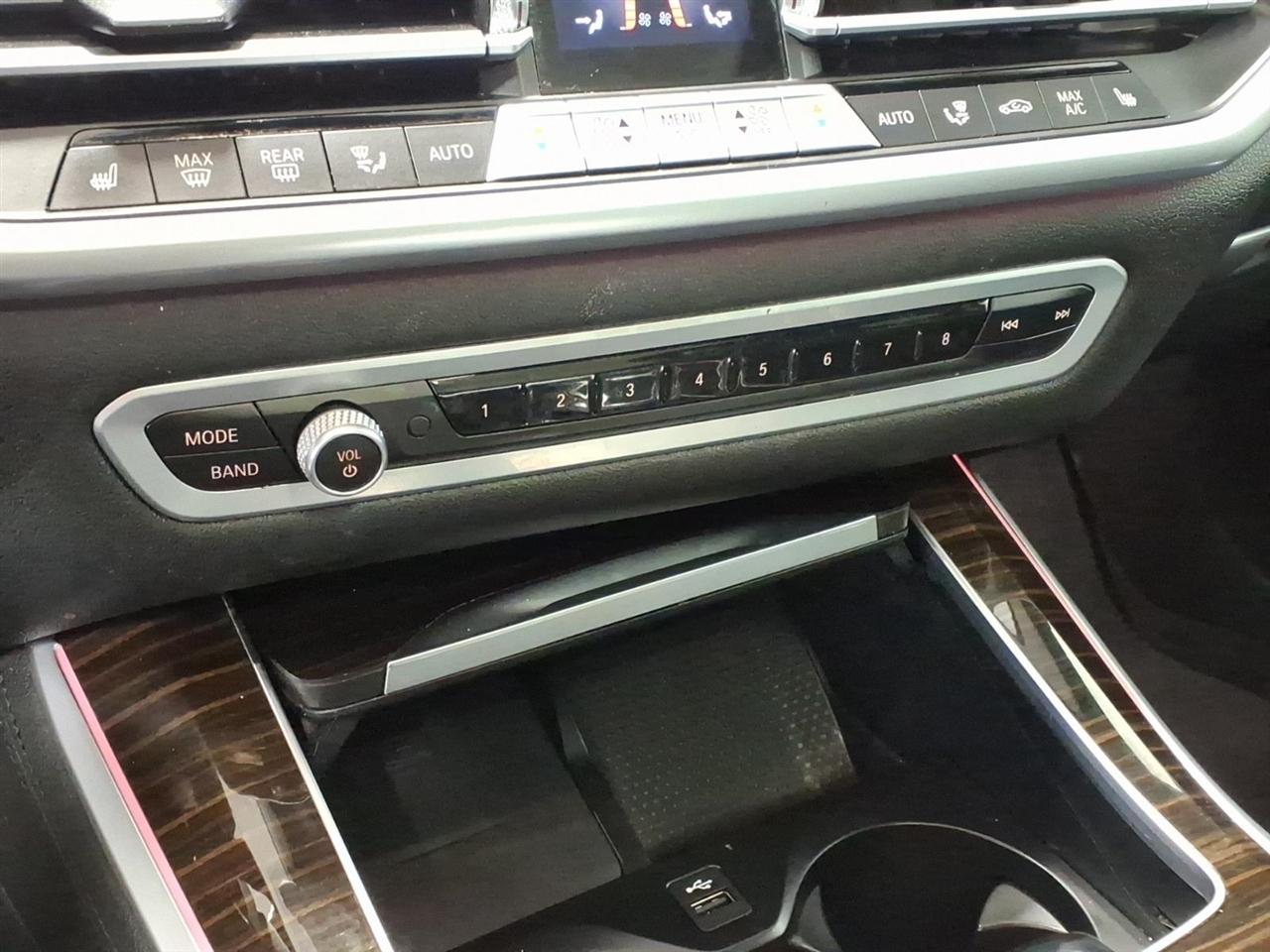 BMW X5 xDrive40i Sports Activity Vehicle 2021