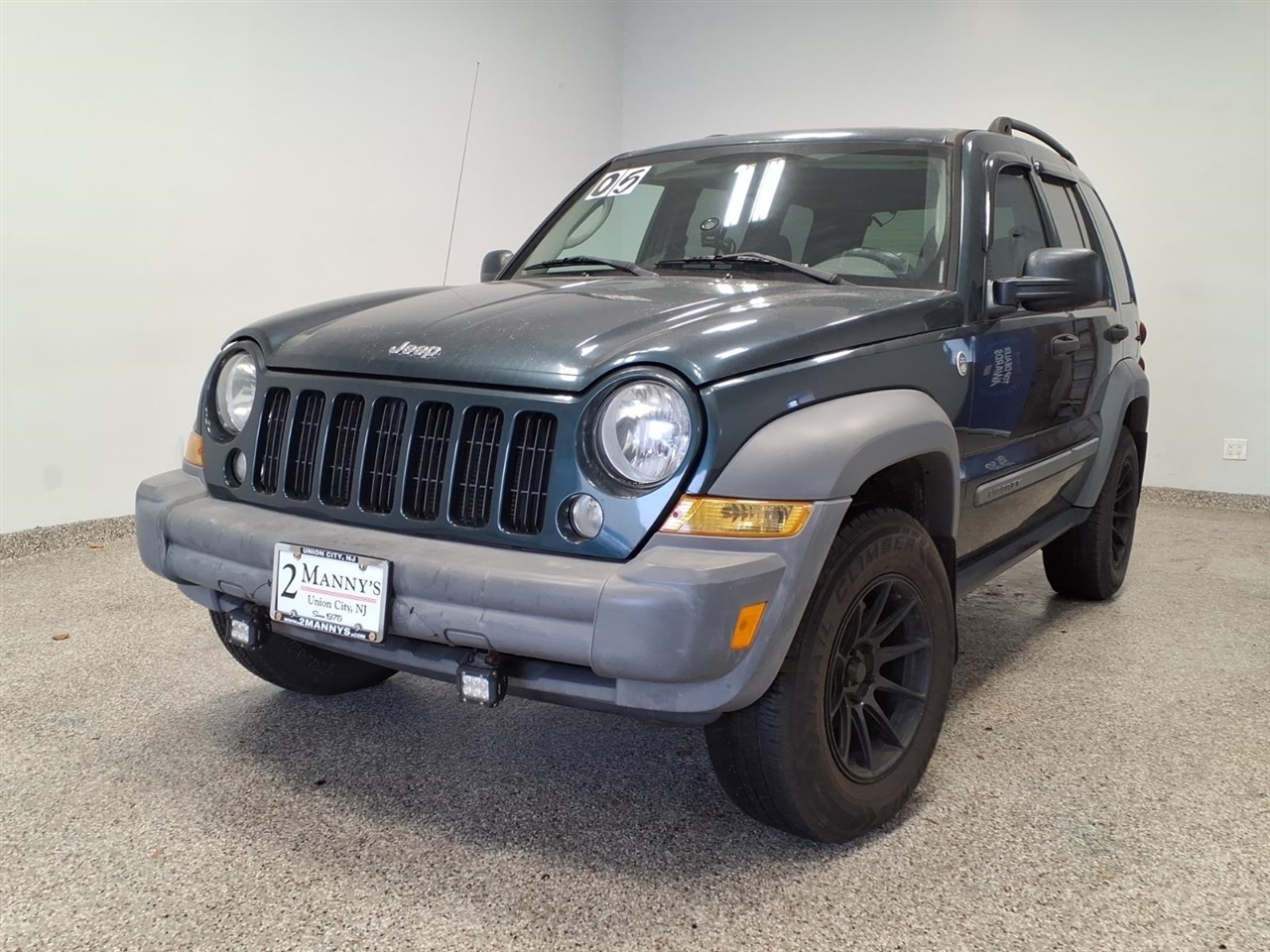 2005 Jeep Liberty 4dr Sport 4WD