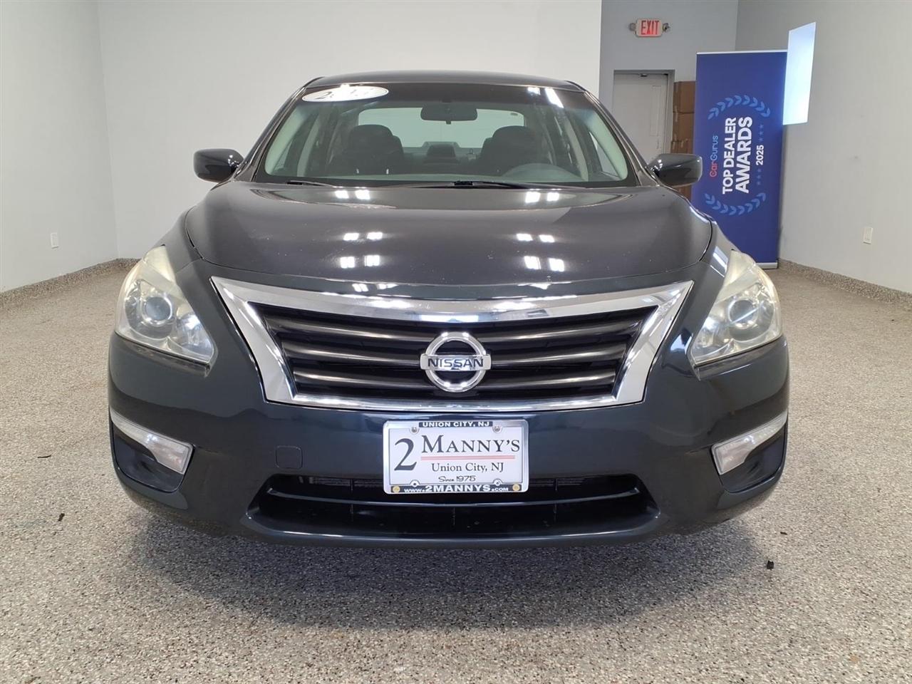 Nissan Altima 4dr Sdn I4 2.5 S 2015