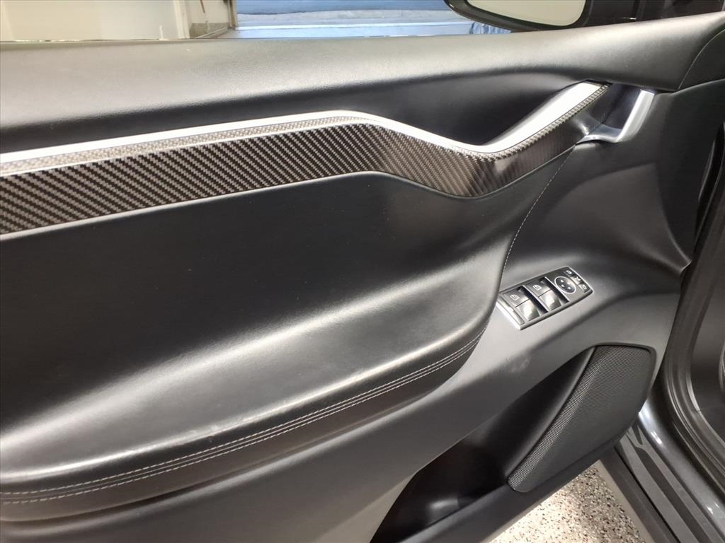 Tesla Model X 75D 4D SUV AWD 2017