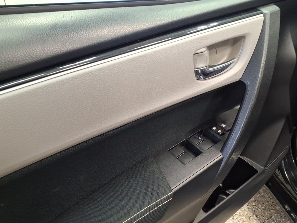 Toyota Corolla LE CVT 2018