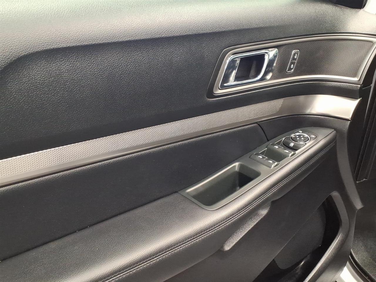 Ford Explorer XLT 4WD 2018