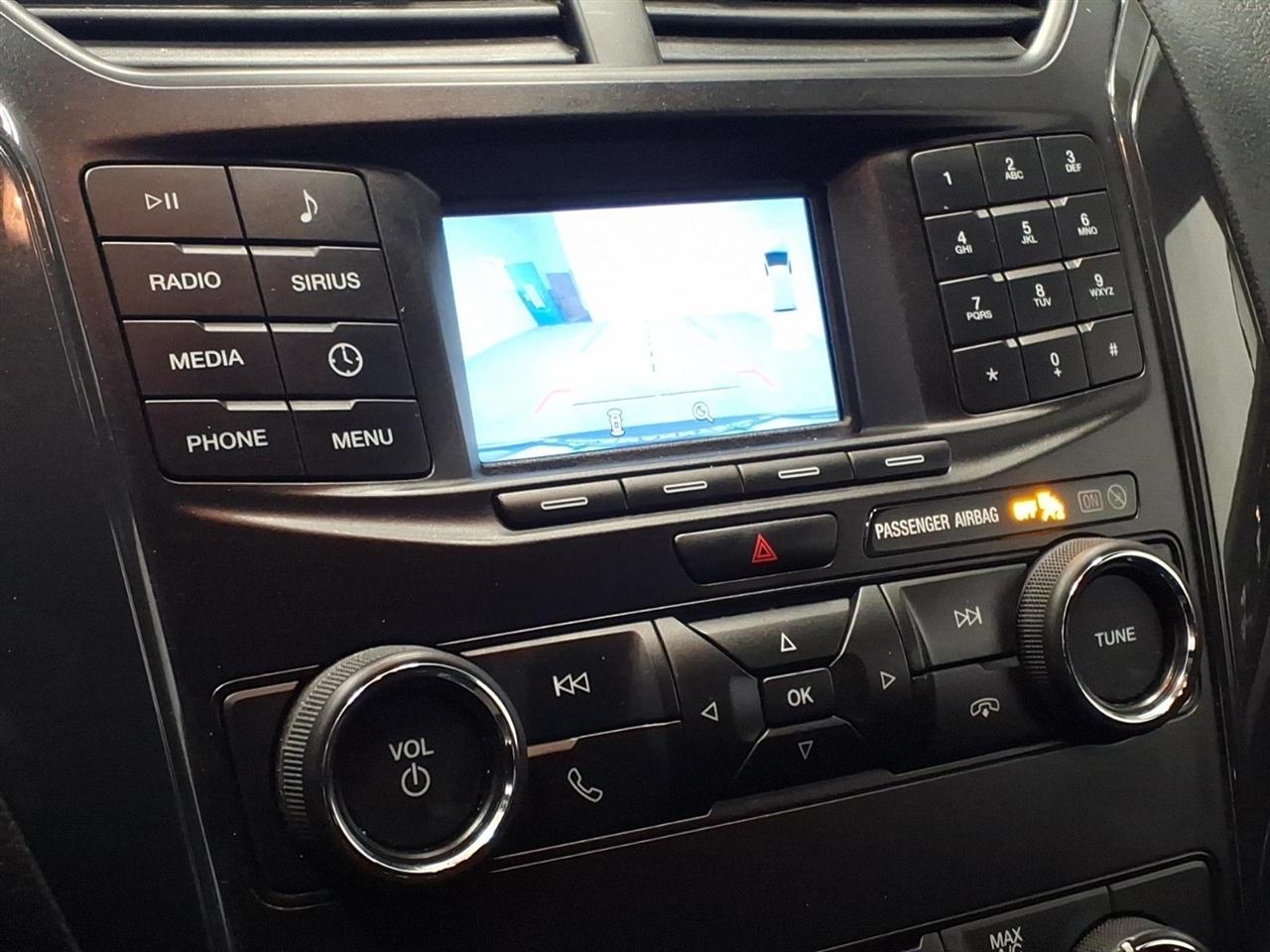 Ford Explorer XLT 4WD 2018