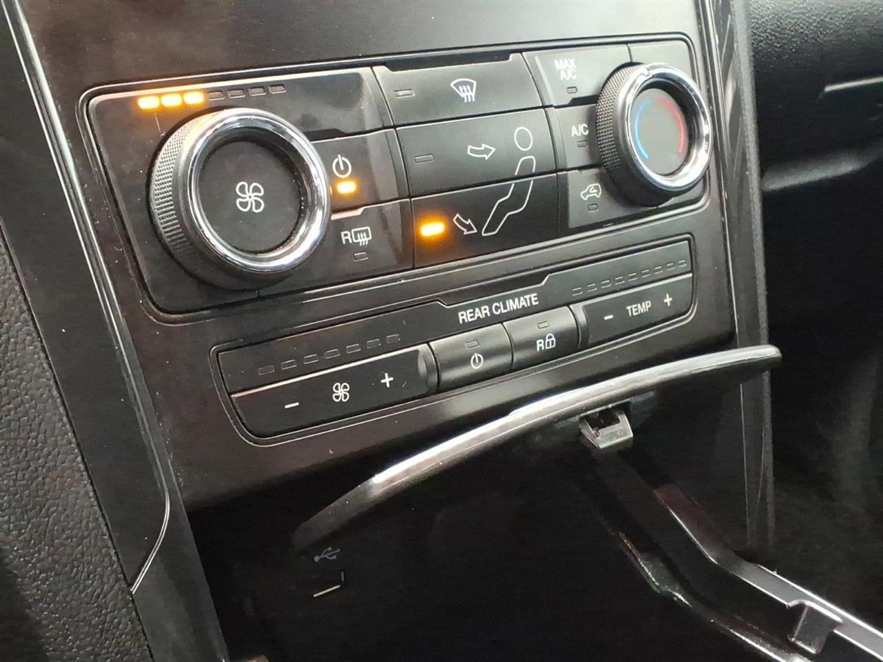 Ford Explorer XLT 4WD 2018