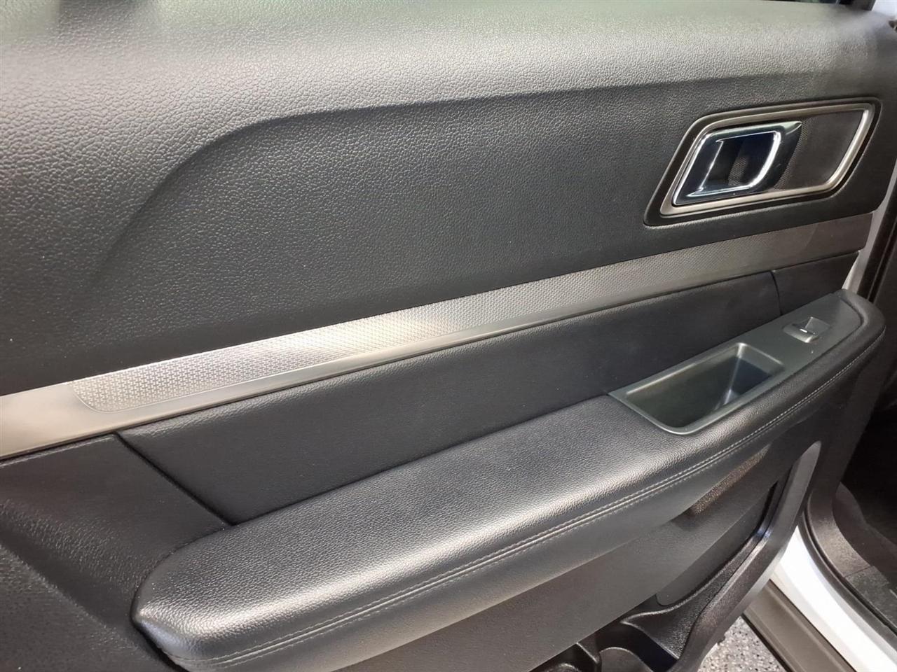 Ford Explorer XLT 4WD 2018